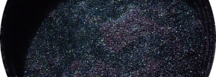 Если хочется немного посиять…Рассыпчатые тени Pupa Cosmic Beauty Iridescent Pigment, Loose Powder Eyeshadow, оттенок 001 Iridescent Silver