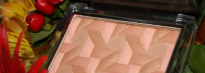 Aurora 001- Diorskin Nude Glow от Dior