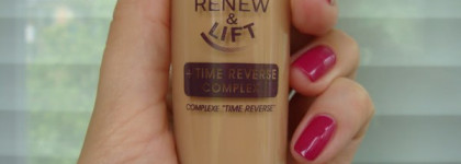 Смотрю в зубы даренному коню, Rimmel London Renew & Lift Foundation, тон № 101 Porcelain
