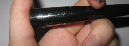 Бюджетный вариант пудровой подводки: Avon Professional eye smokifier, bronze