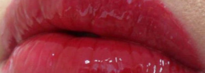 Масло-глазурь для губ Korres Lip Butter Glaze, оттенок Wild Rose