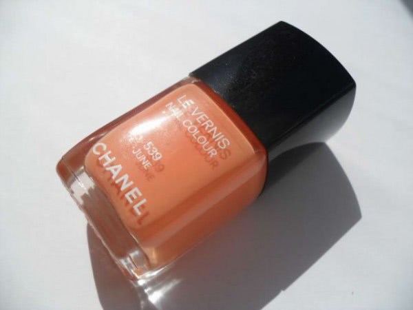 Chanel Le Vernis 533 April, 535 May, 539 June