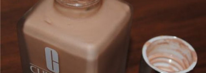 Идеальный тон на зиму  - Суперсбалансированный тональный крем для комбинированной кожи Superbalanced Makeup от Clinique