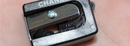 Карандаш для бровей от Chanel - Sculpting eyebrow pencil № 10 Blond Clair- я довольна выбором