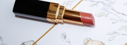 Маленький отпуск на берегу с Chanel Rouge Coco Shine № 42 Biarritz