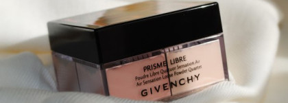 Тональный крем от Chanel, рассыпчатая пудра от Givenchy и хайлайтер от YSL