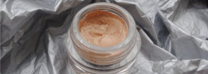 Два продукта Chanel - тушь Le Volume №40 и тени Illusion D'ombre №90