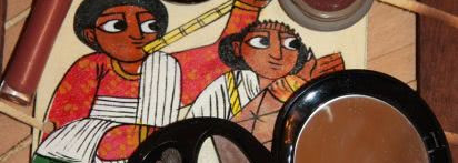 Ностальгия по жаркой Африке с Silky Eye Shadow Quad Q12 от Shiseido, Guerlain Terracotta Baume Au Coeur 03 Cocoa Love,Terracotta 04 сияющий блеск от Guerlain