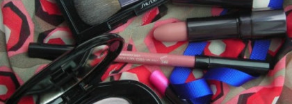 "Дом счастья" (Shiseido) в моей косметичке