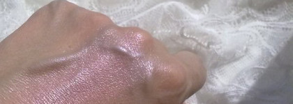 Shiseido Shimmering Eye Color PK 214 Pale Shell - это Нежность по-японски