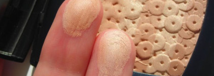 Осень с Chanel. Часть вторая: Chanel Lumiere D'artifices Beiges Illuminating Powder With Shimmer