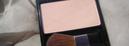 Shiseido Luminizing Satin Face Color # PK107 (Медуза) и # 206 (Ближний Свет)