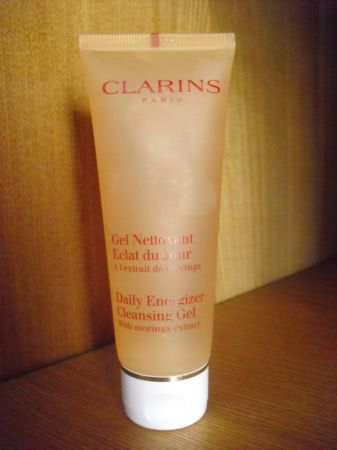 Clarins смягчающий и очищающий пенящийся крем для сухой кожи