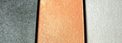 Огонь в глазах с  Shiseido Luminizing Satin Eye Color Trio – OR302 Fire