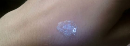 Зимний бальзам-блеск для губ от Черный жемчуг