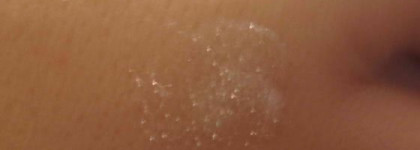 Зимний бальзам-блеск для губ от Черный жемчуг