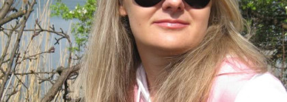 Пена для укладки волос Кудри и Локоны сильной фиксации от Wellaflex