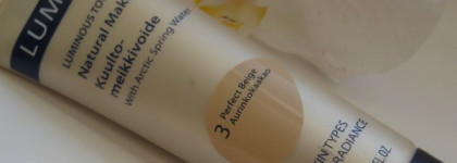 Luminous touch Легкий тональный крем с эффектом сияния от Lumene оттенок № 3