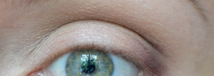 Eyeliner Gold in Black EL Corazon и пару стрелочных секретов