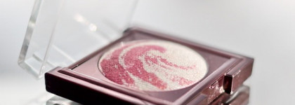 FreshMinerals baked eyeshadow #906607 Can u keep a secret