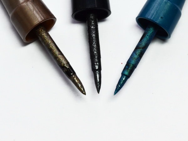 Eyeliner EL Corazon в оттенках Wet grey, Brilliant Beige, Turquoise