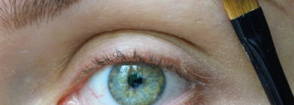 Сияющий макияж с тенями-призматиками