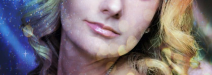 Новогодний макияж с глиттером №1