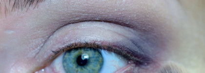 Новогодний макияж с глиттером №1