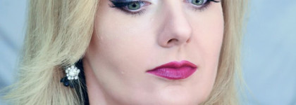 Новогодний макияж с глиттером №2