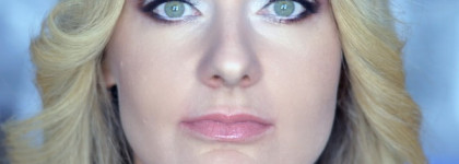 Как изменить форму губ с помощью помады