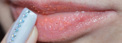 Beautydrugs Lip Calm, Lip Scrub, Micro Matic Taupe,Twin Lights