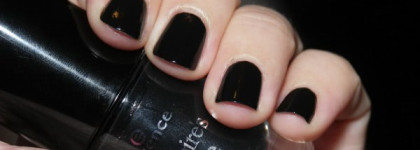 Укрощение-украшение черного лака. Essence и Aurelia