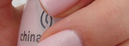 Нежность от China Glaze. Лак CG Encouragement