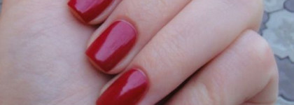 Вишневые ноготочки с China Glaze Bing Cherry