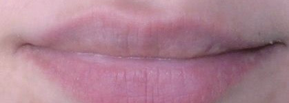 Самый ухаживающий блеск для губ и самый эстетичный бальзам  YSL Gloss Volupte Vanilla Pink