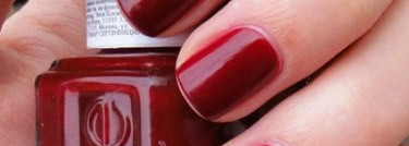 Секреты стойкого и аккуратного маникюра