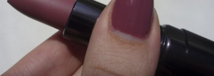 Помада Shiseido Perfect Rouge RS 711 (Venetian Rose)  и лак Artdeco Ceramic Nail Lacquer №55 (Japanese cherry blossom)