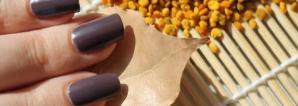 Фиолетовый омут, лак Artdeco Ceramic Nail Lacquer № 49 Sooty violet