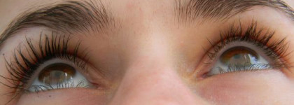 Стоит ли покупать полноценную версию? Выношу на ваш суд тушь Sumptuous Extreme от Estee Lauder