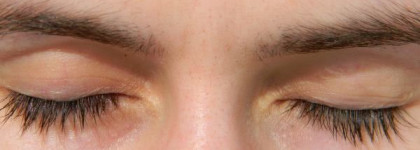 Стоит ли покупать полноценную версию? Выношу на ваш суд тушь Sumptuous Extreme от Estee Lauder