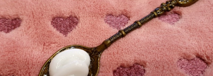 Lumene Hellä Moisturizing Cleansing Cream - Увлажняющий крем для очищения кожи с водой северной брусники