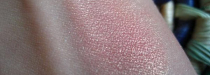 Безусловный рефлекс или румяна Chanel Joues Contraste Powder Blush №82 Reflex