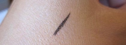 Мечта криворуких или подводка Shiseido Automatic Fine Eyeliner № BK 901 Black