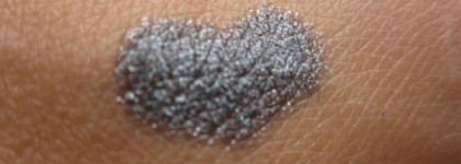 Серый кардинал. Карандаш Chanel Le Crayon Yeux Gris Scintillant № 69