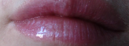 Блески Chanel, YSL  и одна помада