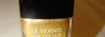 Лаковый край - лаки для ногтей Chanel Le Vernis Gold Fingers, 541 Tentation и 549 Distraction