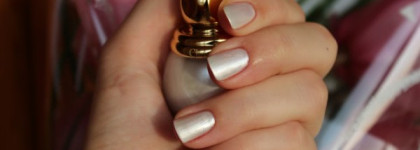 Dior Diorific Vernis 011 Lady и Chanel Le Vernis 637 Malice
