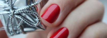 Chanel Le Vernis Nail Colour 677 Rouge Rubis