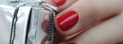 Chanel Le Vernis Nail Colour 677 Rouge Rubis