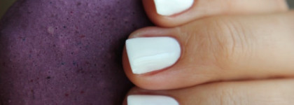 Chanel Le Vernis Nail Colour 613 Eastern Light